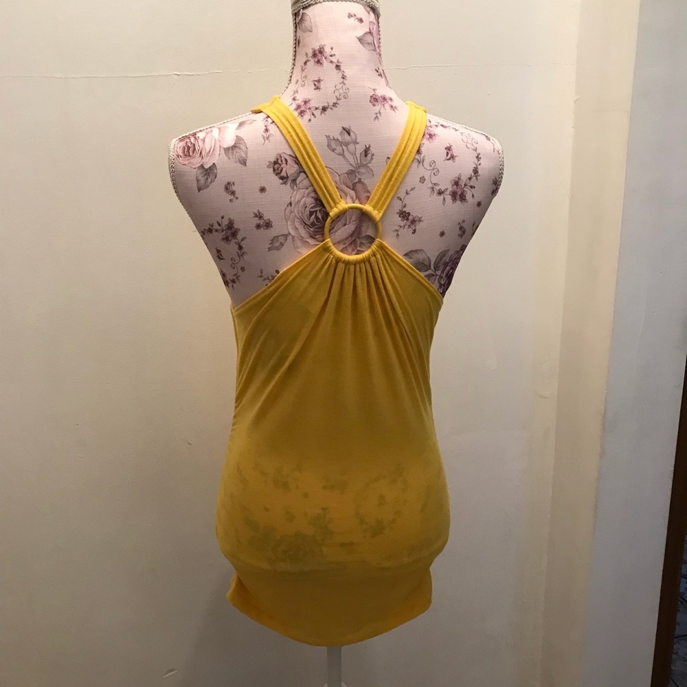 Tops - Picture 2 of 3